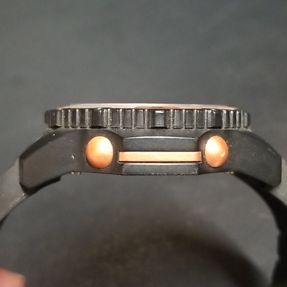 SHARP Watch - Picture 8 of 9